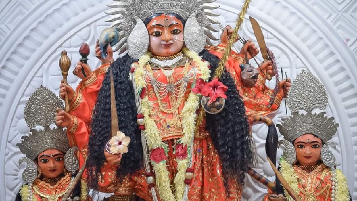Navratri 171 year old goddess statue in MP darshan meets once in six months devotees come from far and wide