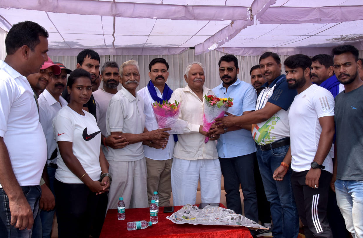 Players showed stamina in athletics competition