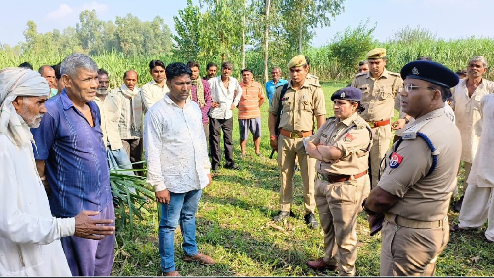 children are in shock after murder of mother and suicide by father in Bijnor
