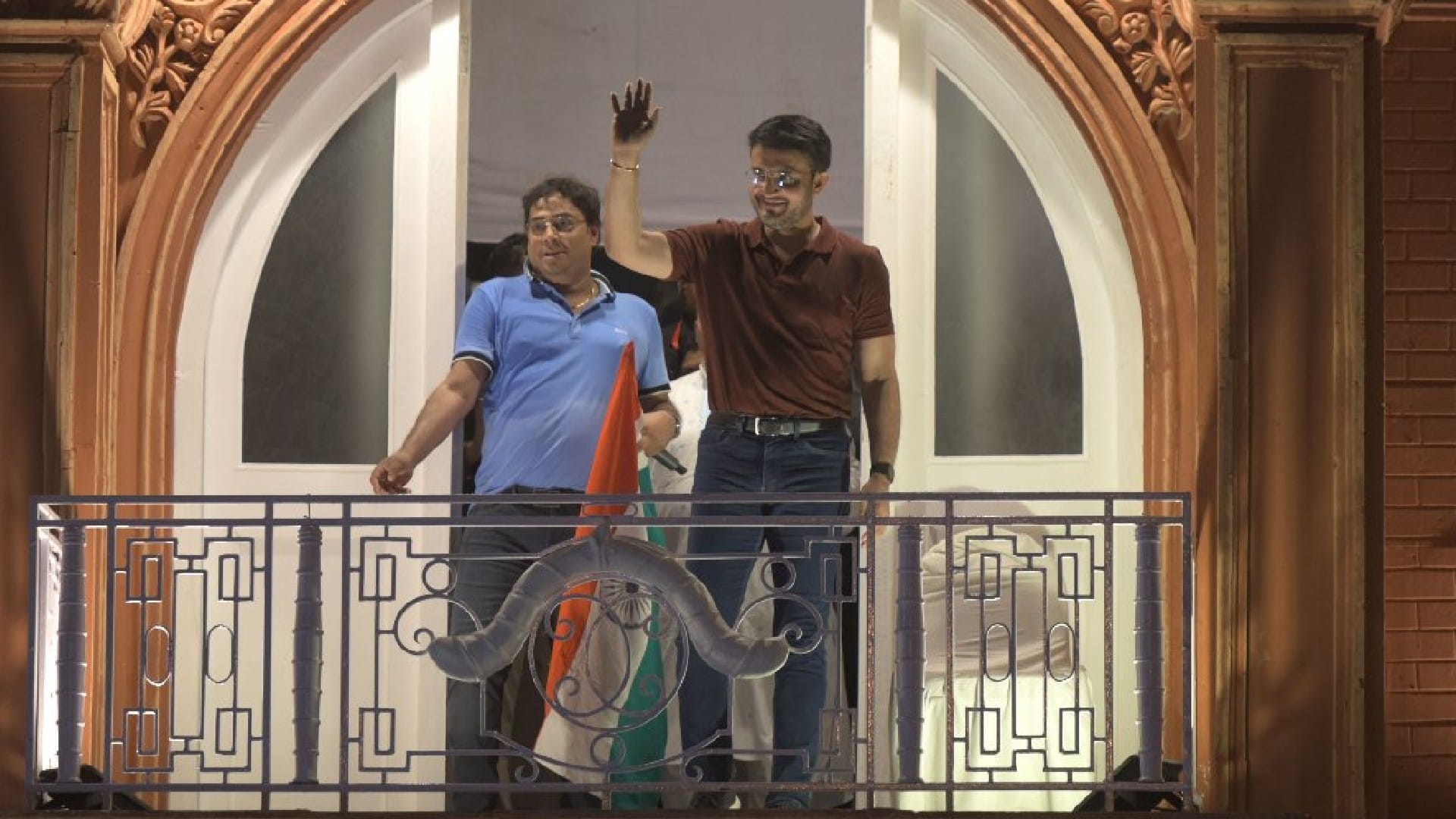 Durga Puja Lords balcony like pandal in Kolkata Sourav Ganguly reached and hoisted the tricolor see photos