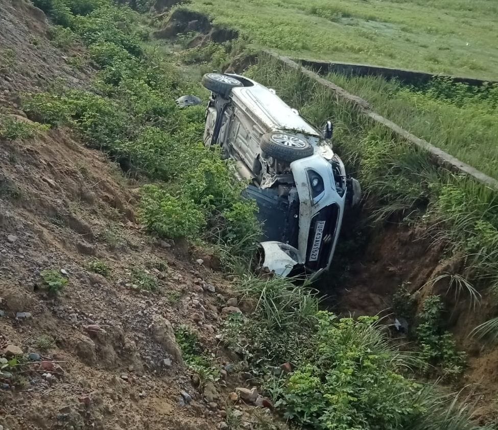 accident,teacher,injured,gonda