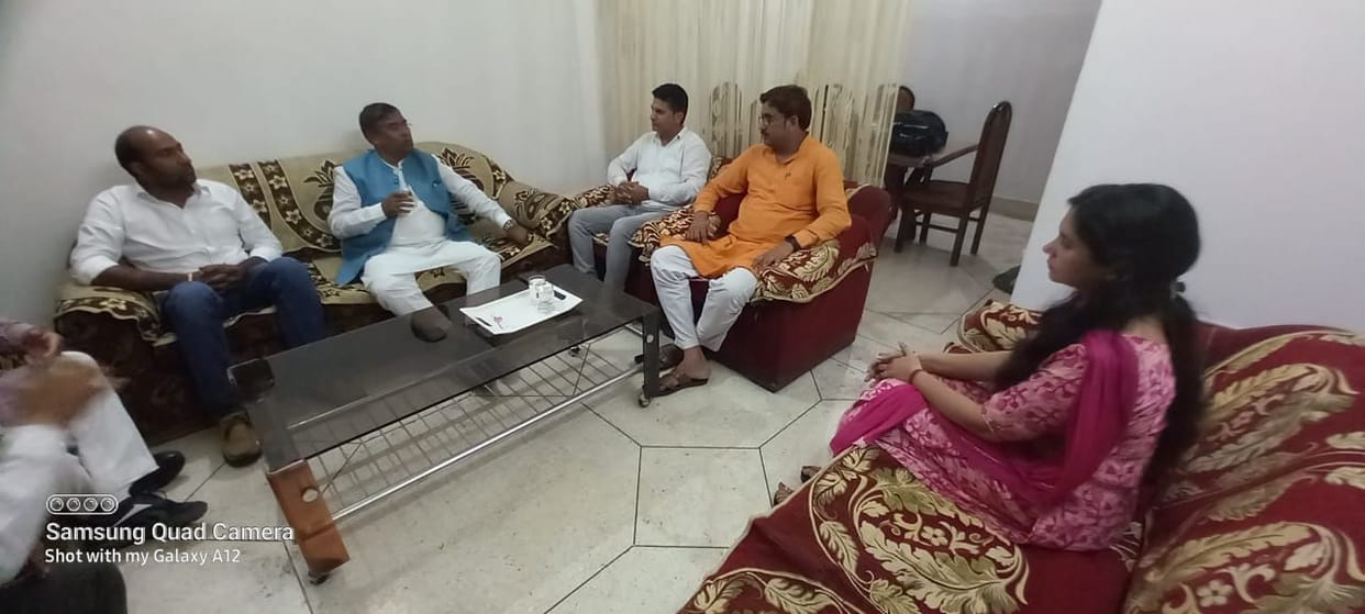 Union Minister Faggan Singh met Sonali Phogat's family members