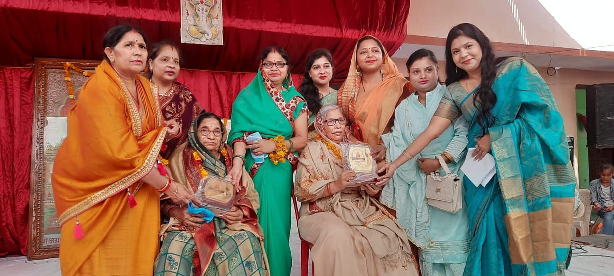 Hathras: Ayushi, Anshu, Kiran, Roshni won the competitions