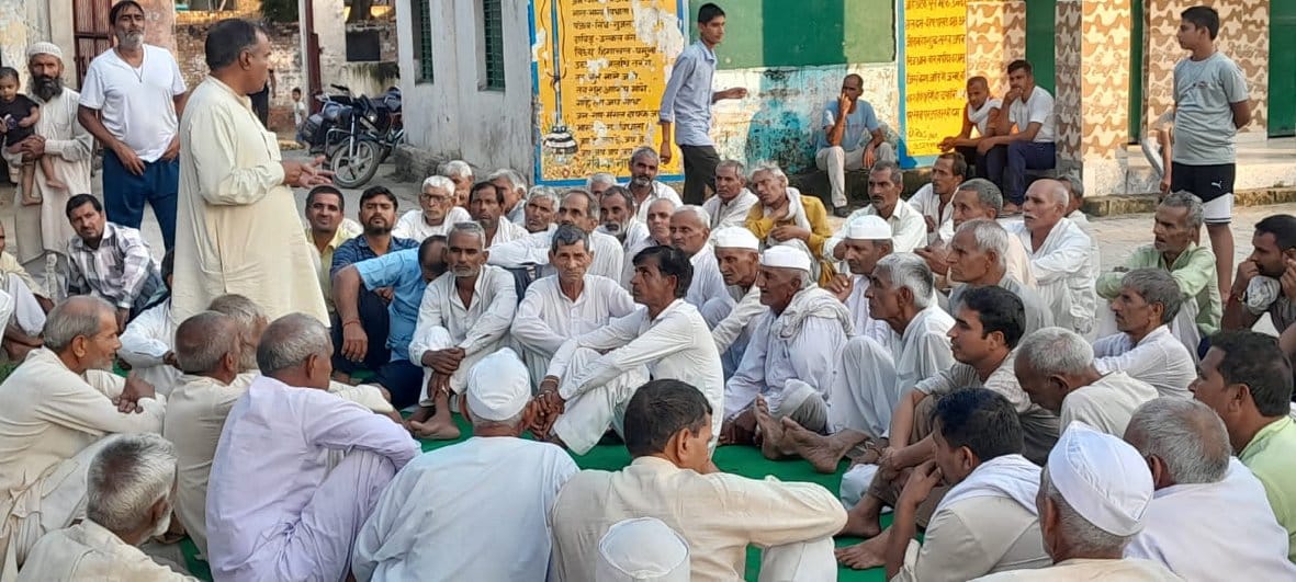 Villagers' Panchayat in protest against the installation of meters on tube wells