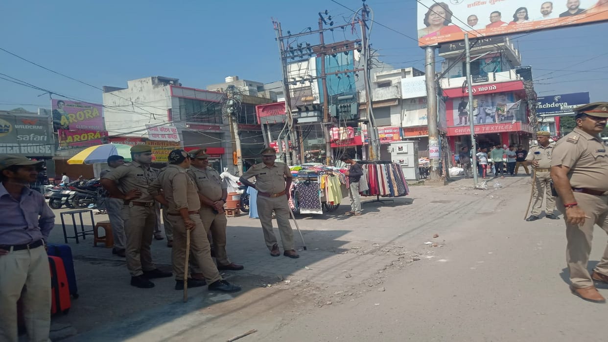 Construction of Qutubkhana bridge started amidst heavy police force