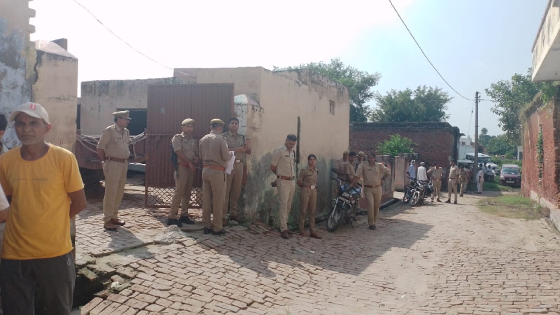 Meerut Murder Case: Cremated without head of a dead body after 32 hours in Khajooree village