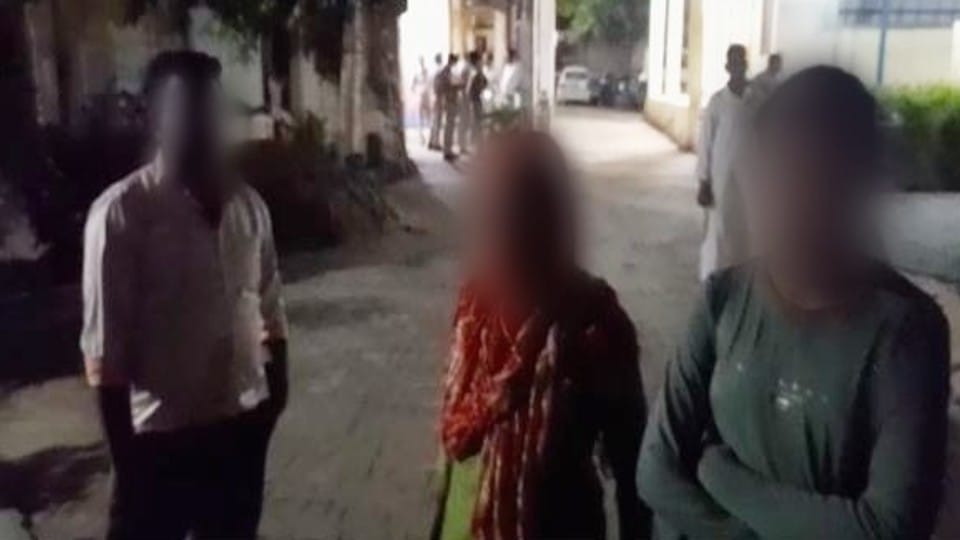 girl says I am gay I will go to my love daughter arbitrariness mother brother attempted suicide in mathura