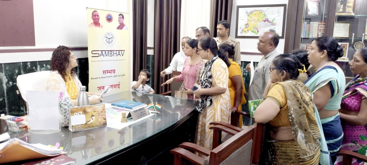 Shops built on corporation land, complaint in public hearing