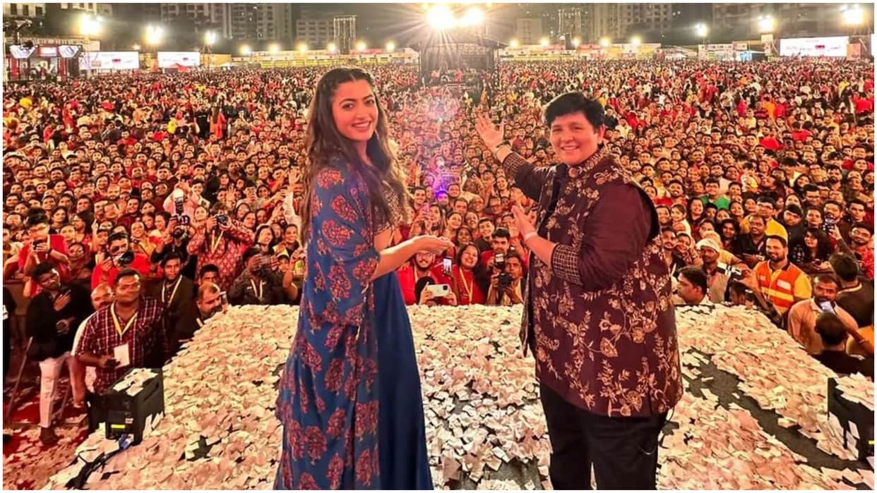Goodbye actress Rashmika Mandanna celebrated Navratri with dandiya queen Falguni Pathak, photos goes viral