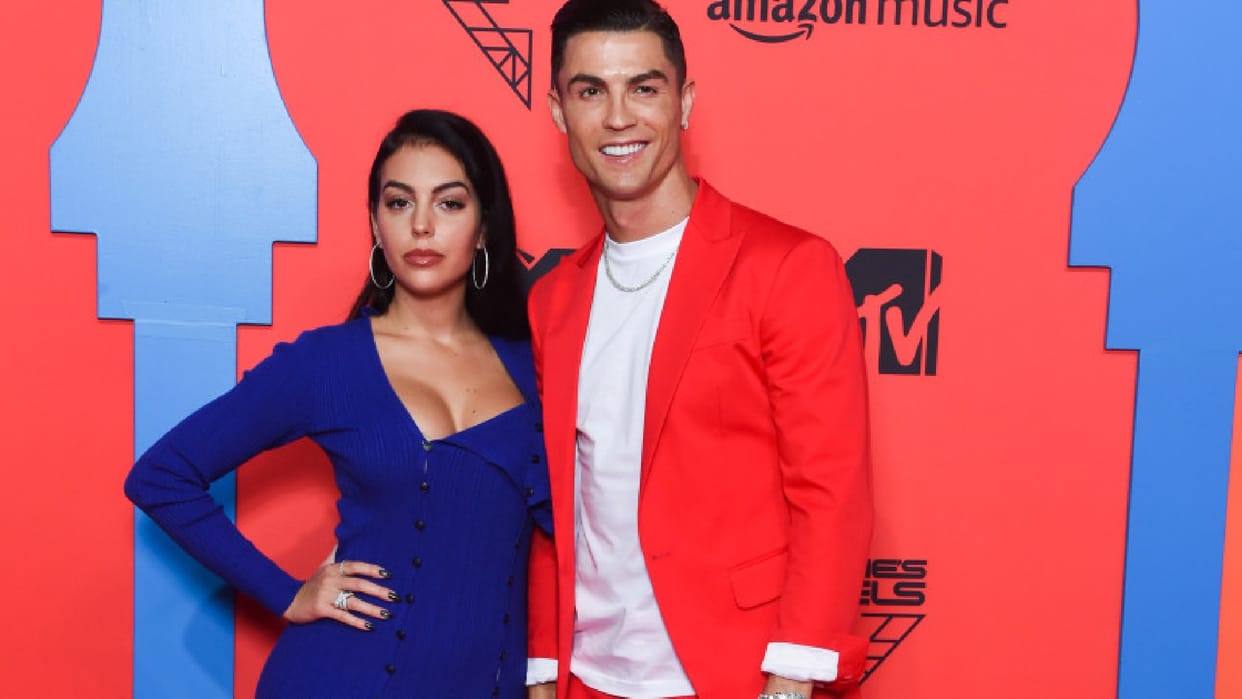 Georgina Rodriguez Gifts Cristiano Ronaldo Rolls-Royce On Christmas, Watch Video