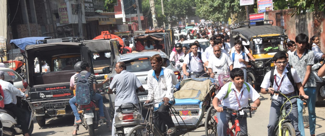 The city remained jammed on the second day of Navratras, vehicles were stuck in places