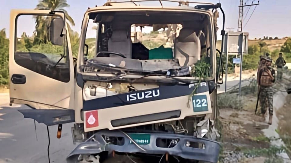 21 soldiers injured in Pakistan in suicide attack on military convoy