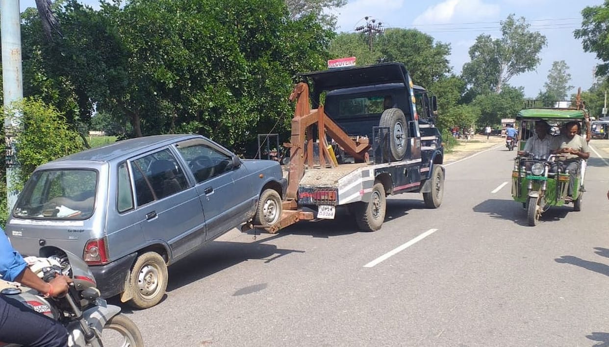 Brokers' office was running in the car outside the ARTO office