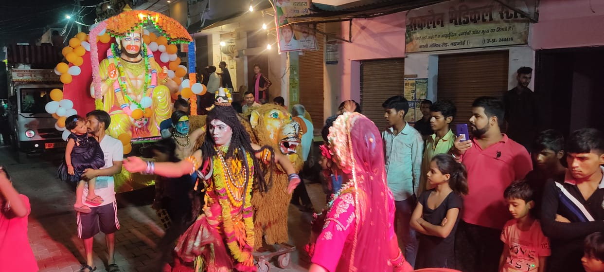 The tableau of Khatu Shyam Baba was the center of attraction