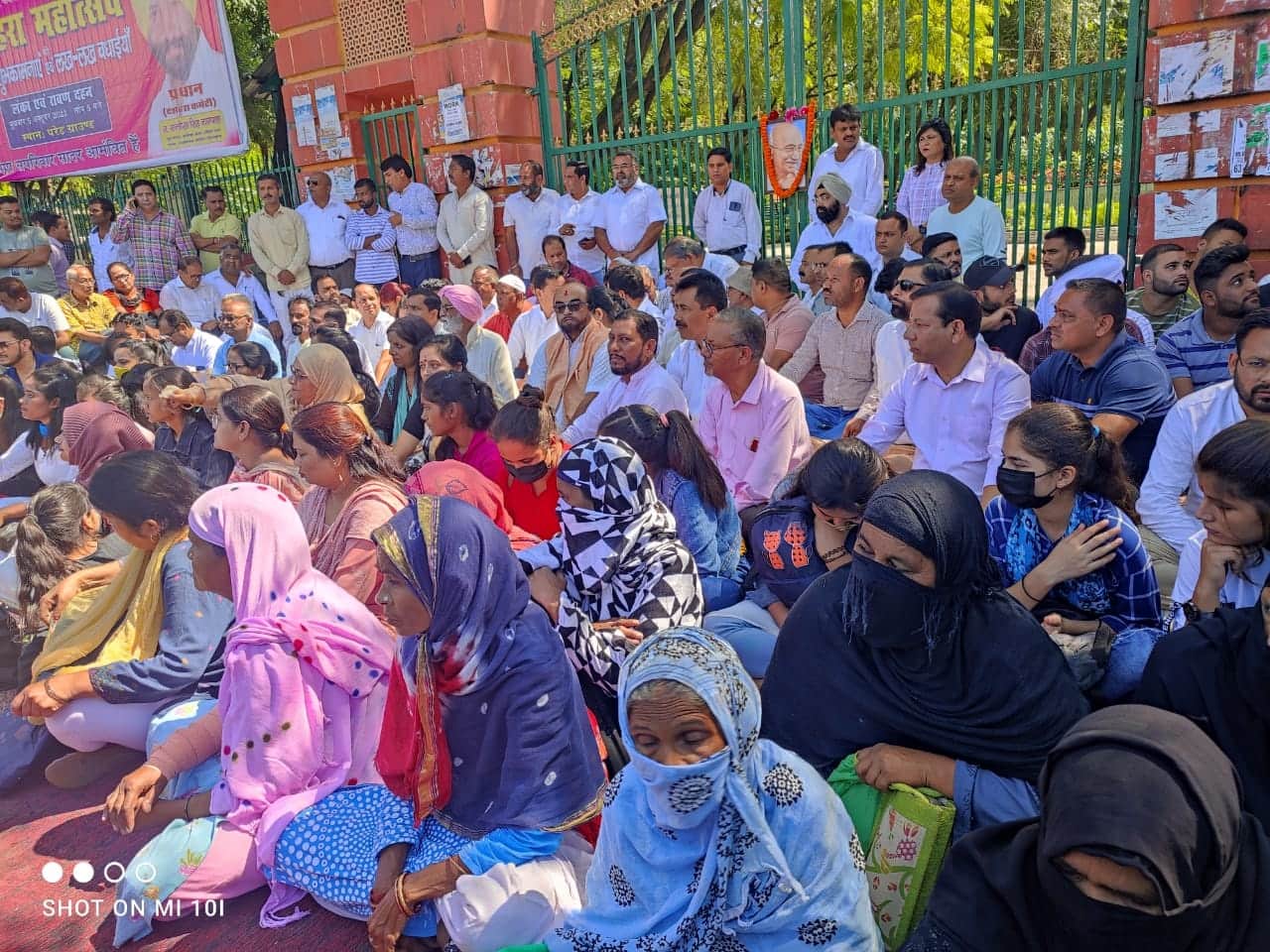 Ankita Murder Case: Congress and many people protest in dehradun photos