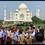 ताजमहल में एडीजी ने किया निरीक्षण