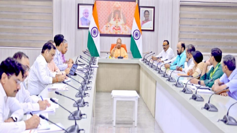 Lucknow : CM Yogi gave instructions to complete construction of medical colleges and universities on time