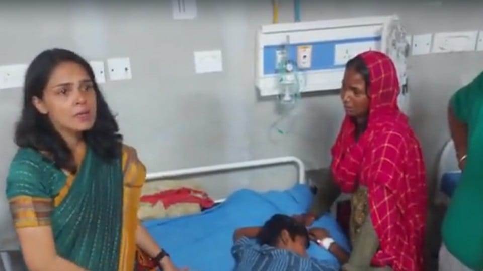 Lakhimpur : Seeing the condition of the child the divisional commissioner Jacob tears came out
