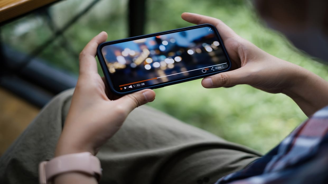 Keep these things in mind while downloading free movies to avoid fraud