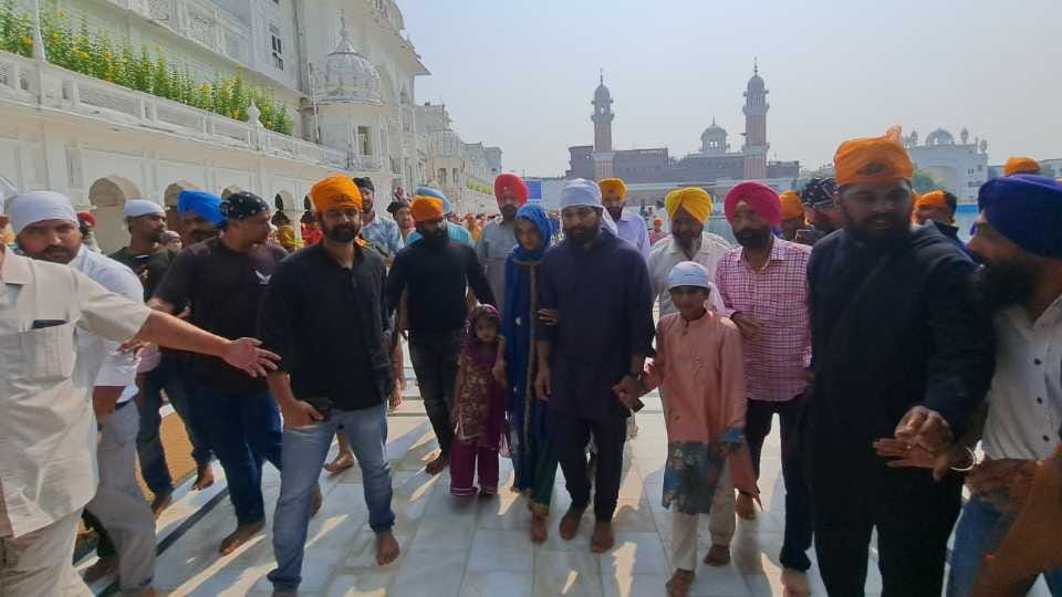Allu Arjun reached Amritsar with his family