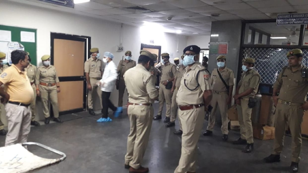 50 workers unconscious due to ammonia leak in meat factory Aligarh
