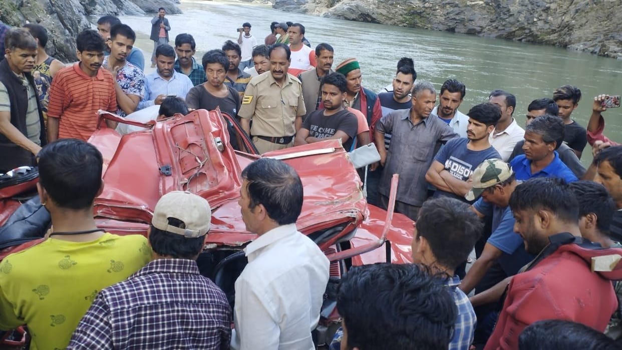 car recovred from satluj bt rescue team