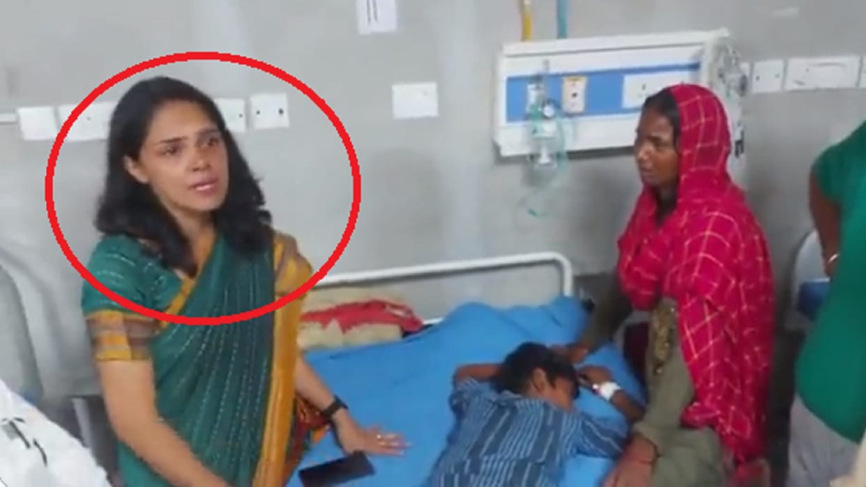 IAS Roshan Jacob Start Crying In Hospital After Seeking Injured Child Video Viral News In Hindi