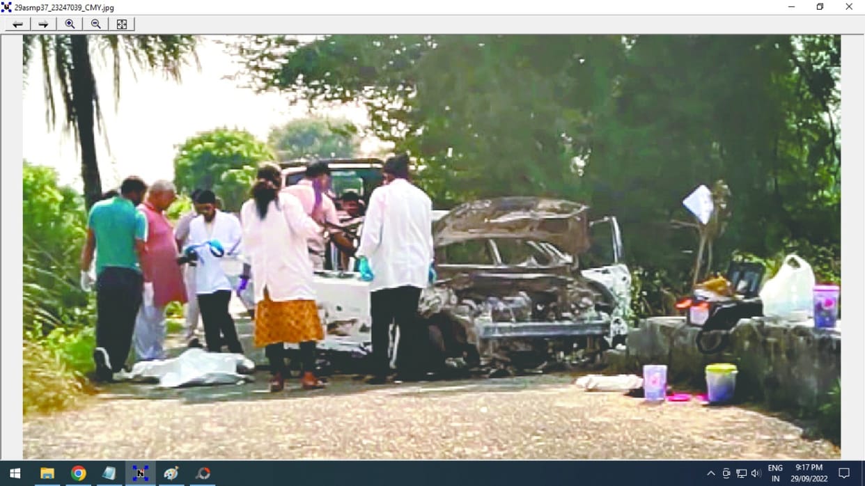 Sensation after finding burnt body in car police engaged in investigation