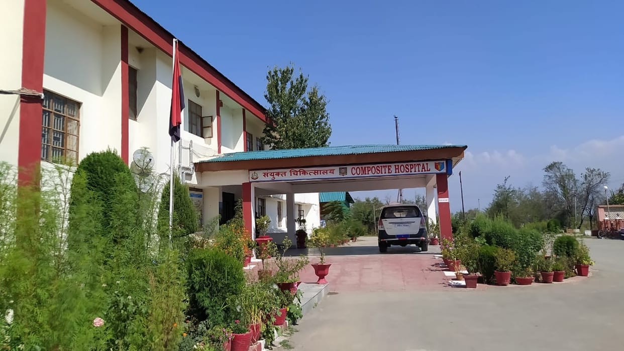 bsf Assistant Commandant alleged misbehaved in Composite Hospital srinagar kashmir