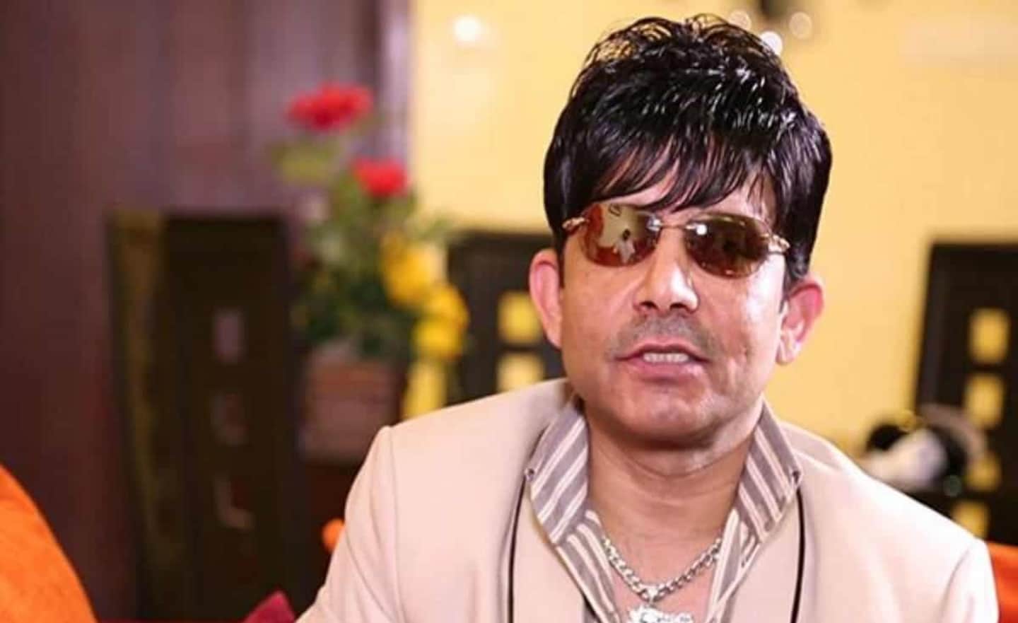 Kamal Rashid Khan aka Krk Review on Hrithik Roshan Saif Ali Khan Vikram Vedha