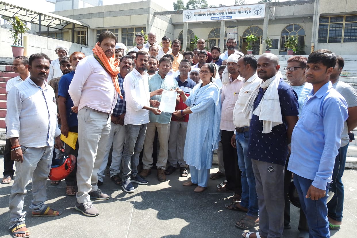 fare shop dealers gave demand letter