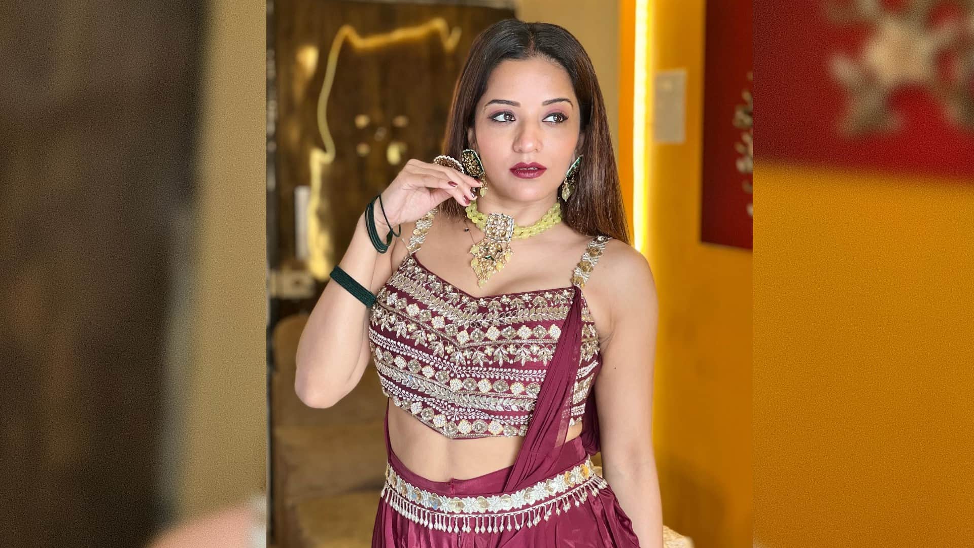 bhojpuri actress monalisa latest pics in desi avtaar look goes viral on internet see pics