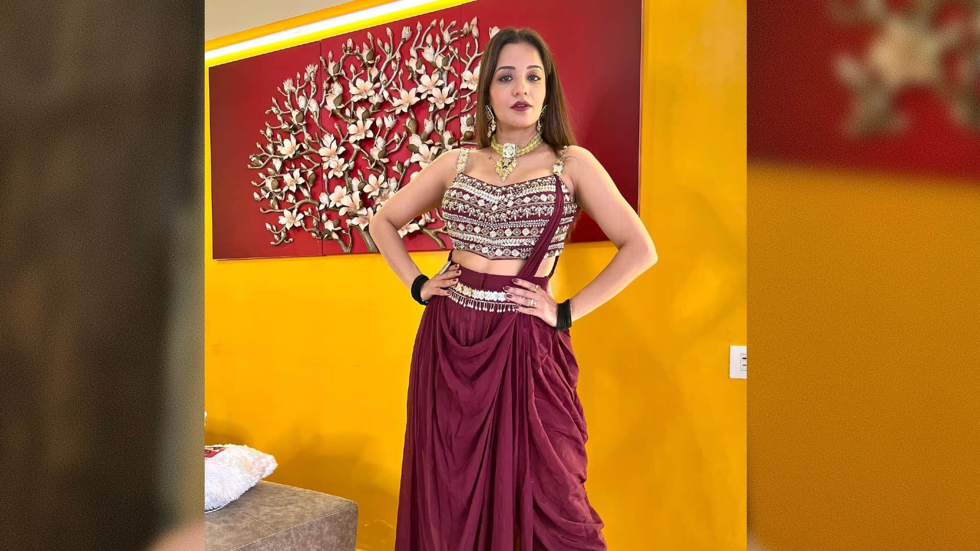 bhojpuri actress monalisa latest pics in desi avtaar look goes viral on internet see pics