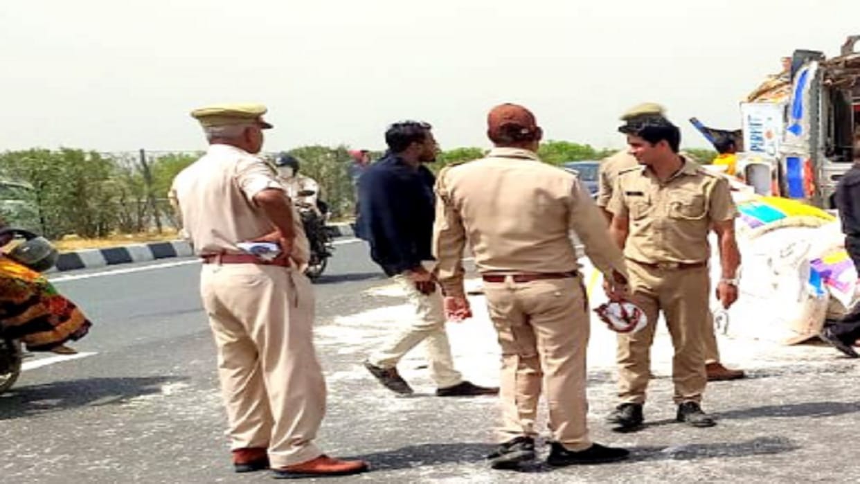 30-30 thousand rupees challan deducted on expressway
