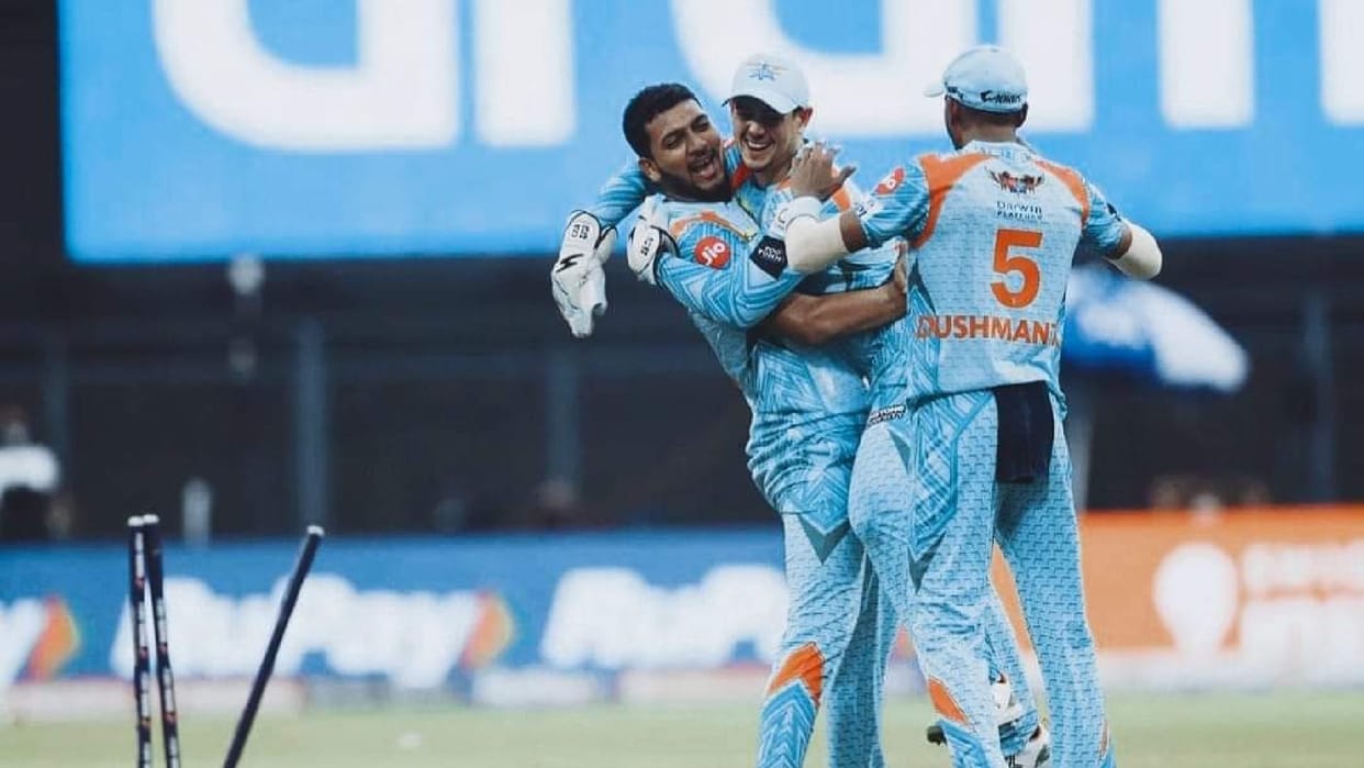 Mohsin Khan trending on twitter after jasprit bumrah injury fans said add him in World Cup team