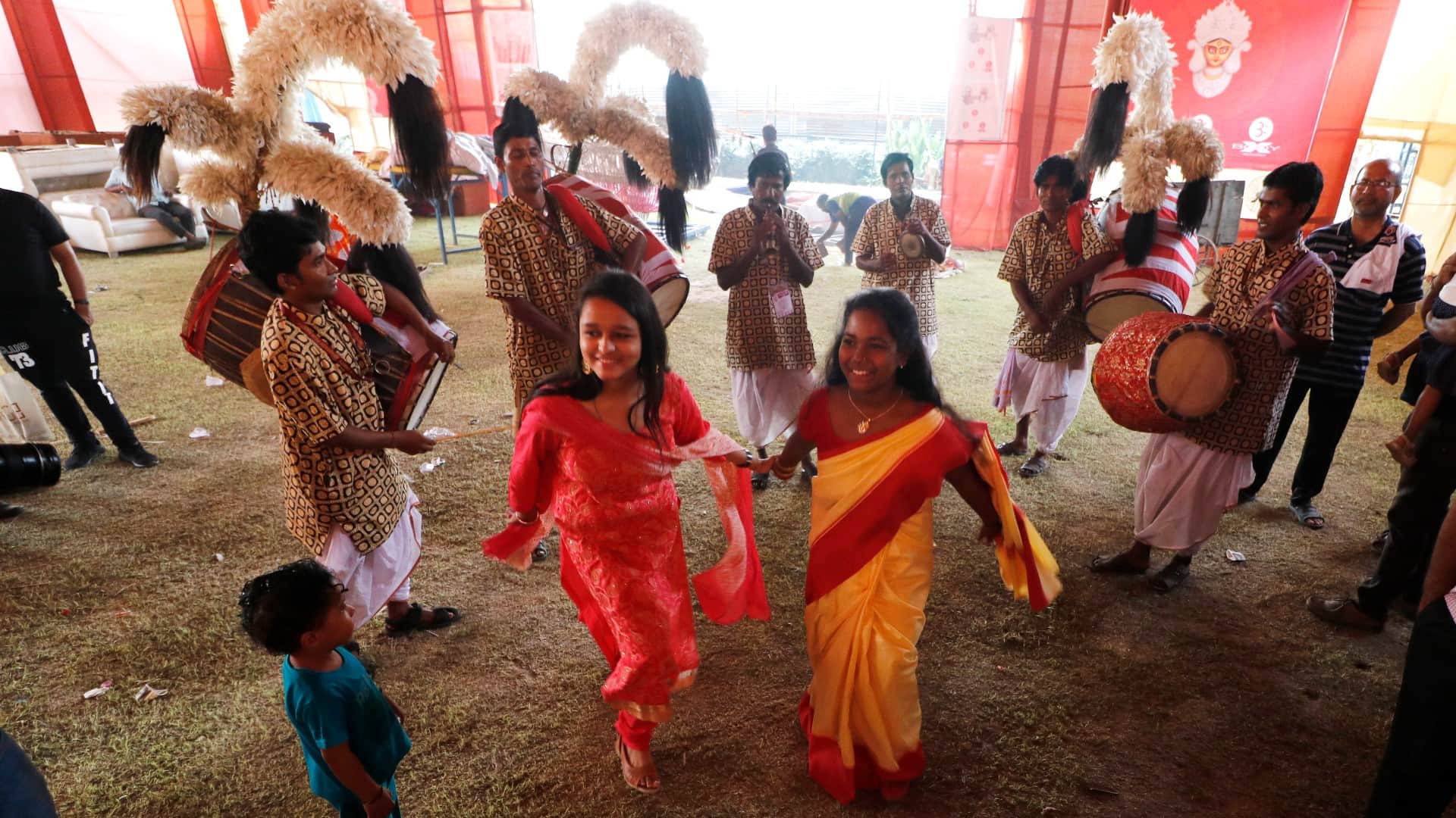 Navratri Celebration Ideas Best Places For Dandiya And Garba Night In Delhi Know Details in Hindi