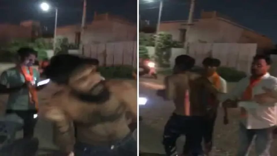 Muslim youths were beaten up for taking photos in Garba pandal Ahmedabad Gujarat Akola Maharashtra
