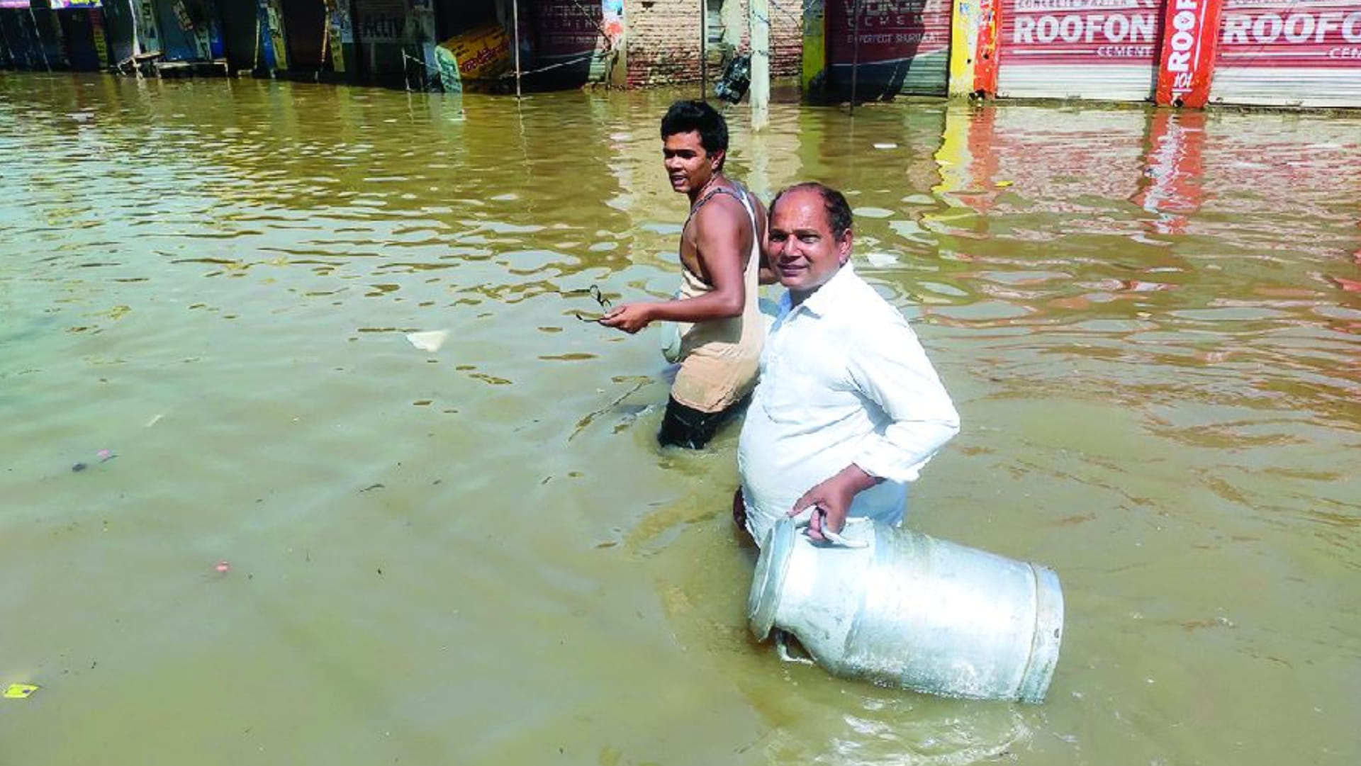 30 thousand population of Bhuna city battling floods for five days