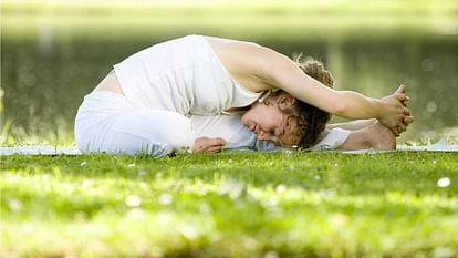 Yoga Tips: Include These Yoga Asanas to Keep Away Heat Stroke and Keep Cool in Summer Season