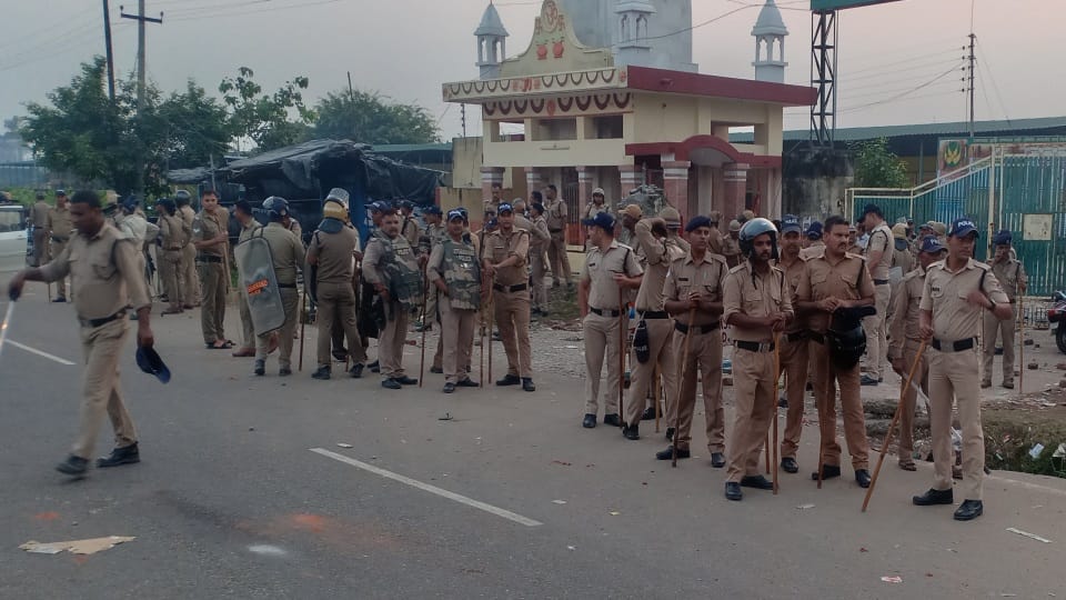 Haridwar Panchayat Chunav 2022 Vote counting:  Stone pelting and ruckus