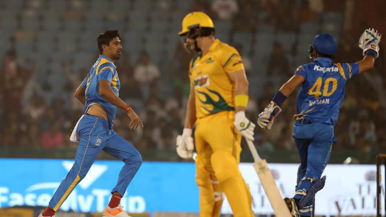 India legends beat Australia legends in Semi final by five wickets will face west indies or sri lanka in final