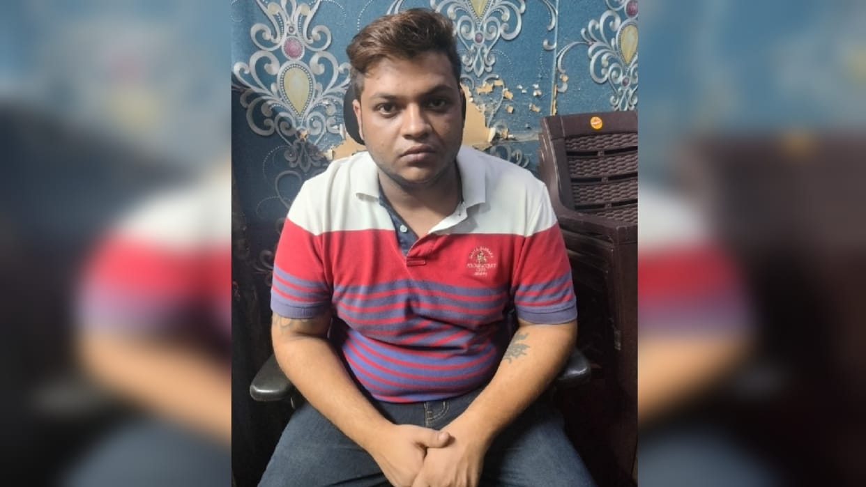 NRI strings related to hawala business in Gorakhpur