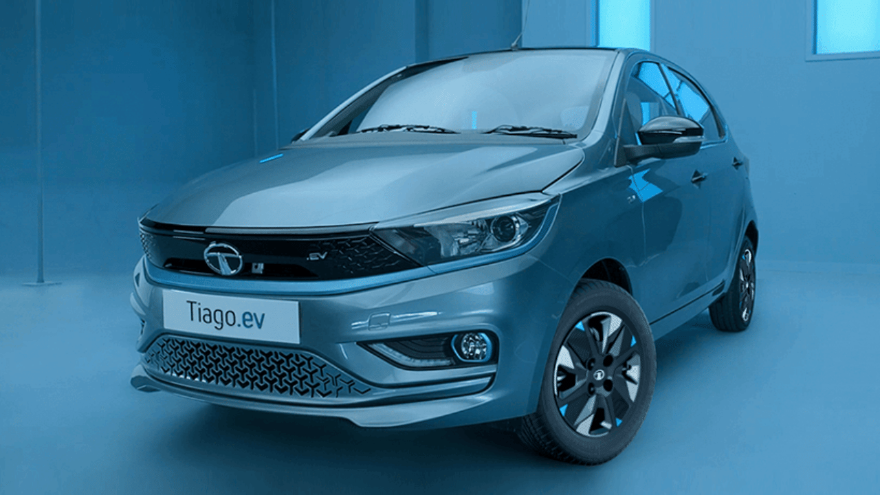 Tata Tiago EV Long Range Model in High Demand Know Price Range Specs News in Hindi