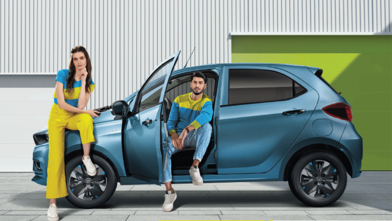 Tata Tiago EV Long Range Model in High Demand Know Price Range Specs News in Hindi