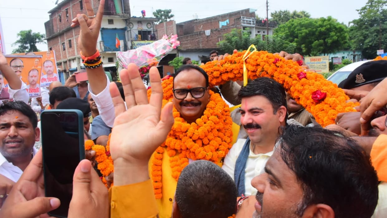 Deputy CM Brijesh Pathak left after hearing problem in medical college Deoria