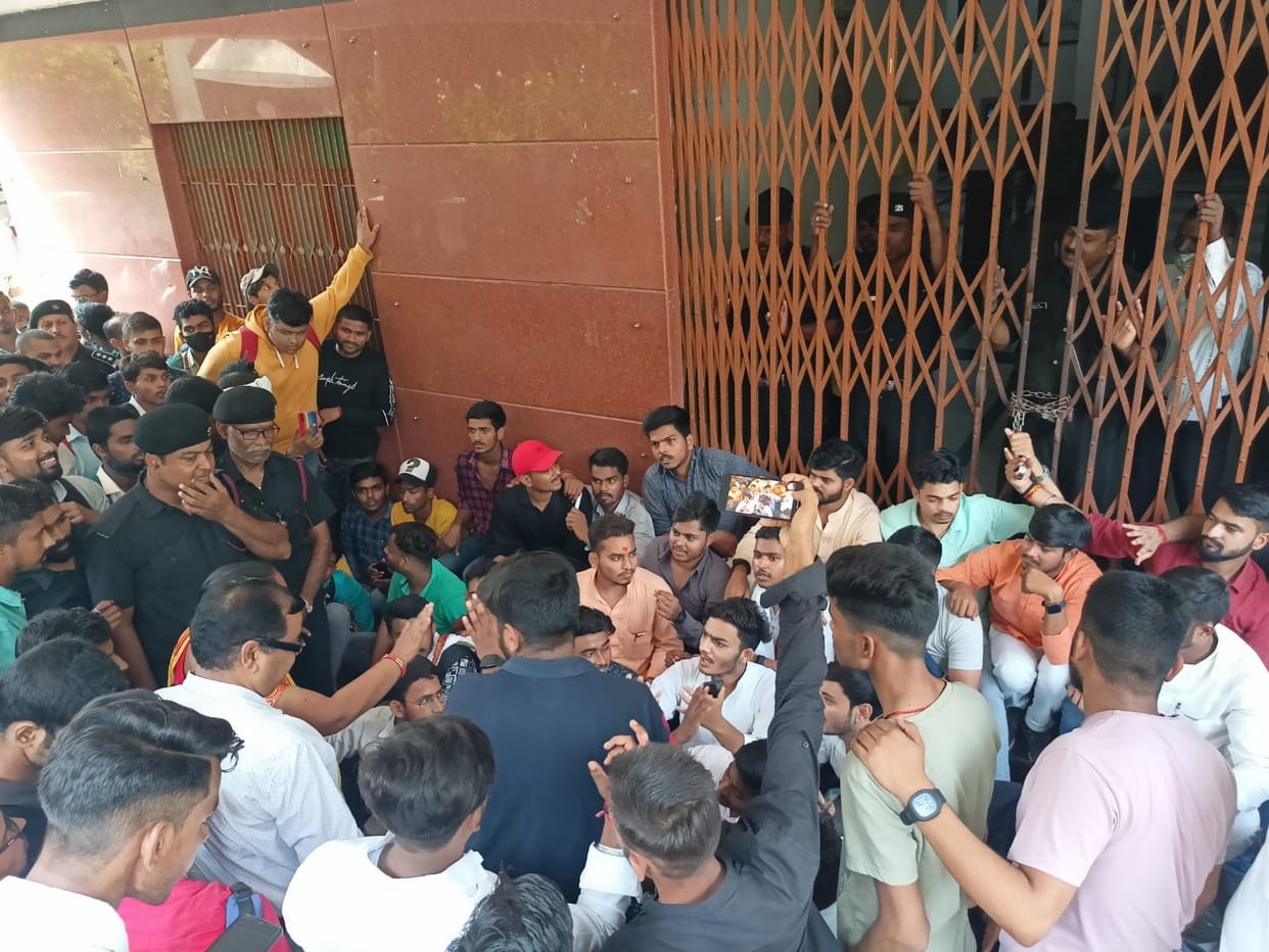Kashi Vidyapith Exam Result student 54 marks in out of 50 number students created ruckus