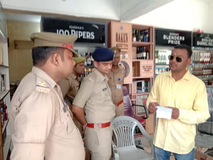 employee absconded with 752 grams  gold from factory in varanasi police engaged in search