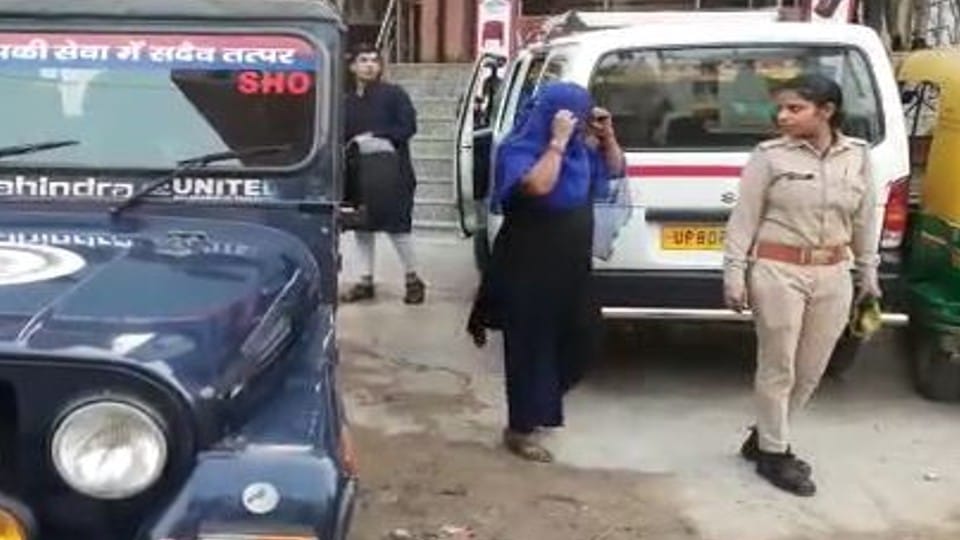 young men and women found in suspicious condition during raid in Tajganj Hotel