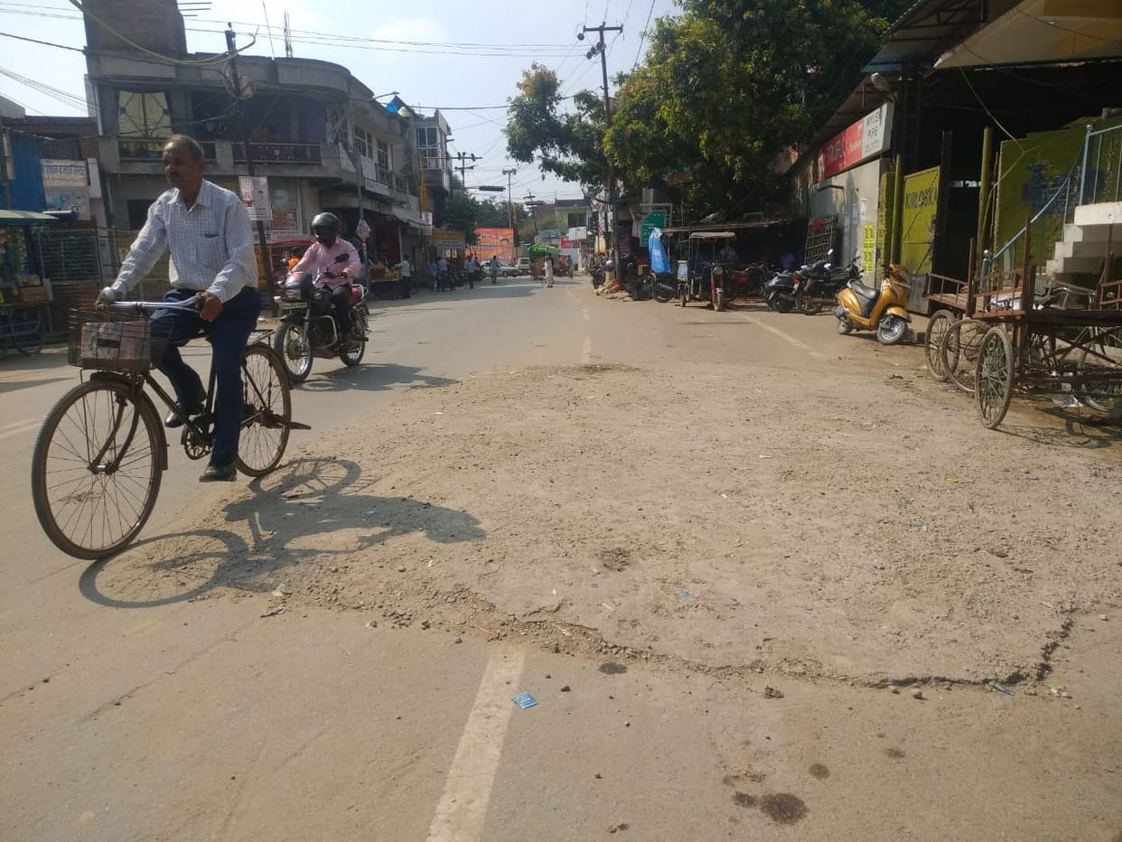 ROAD,Civic Amenities