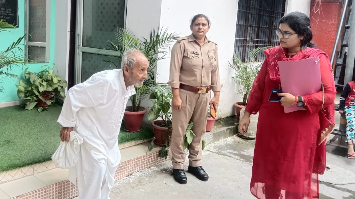 Oldman refuses to compromise with sons ready to spend rest life in old age home